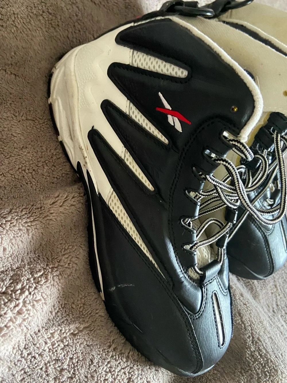 Reebok sporty sneakers